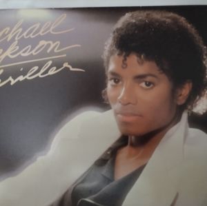 VINTAGE VINYL!! MICHAEL JACKSON "THRILLER", Excellent preloved vintage condition